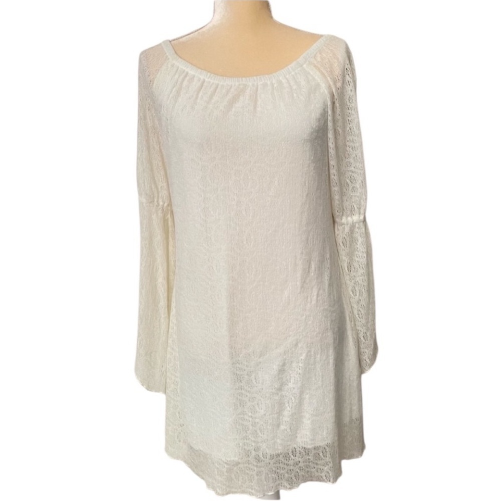 Live 4 Truth Beige Lace Dress – Long Pointed Sleeve Sz M